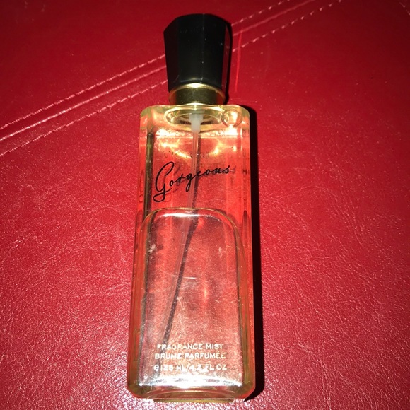 Gorgeous rare by victoria secret - Picture 1 of 2